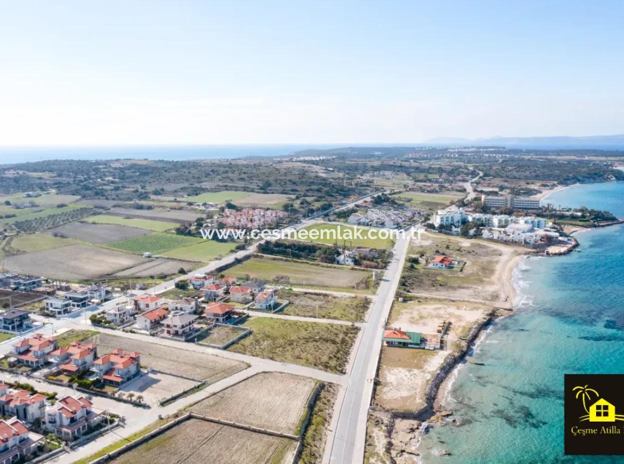 Çeşme Çiftlik'te İkiz Konut İmarlı Arsa