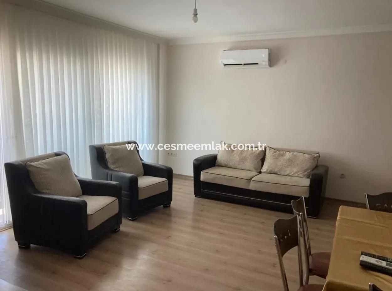 Çeşme Merkezde Sezonluk Kiralık 1+1 Eşyalı Daire