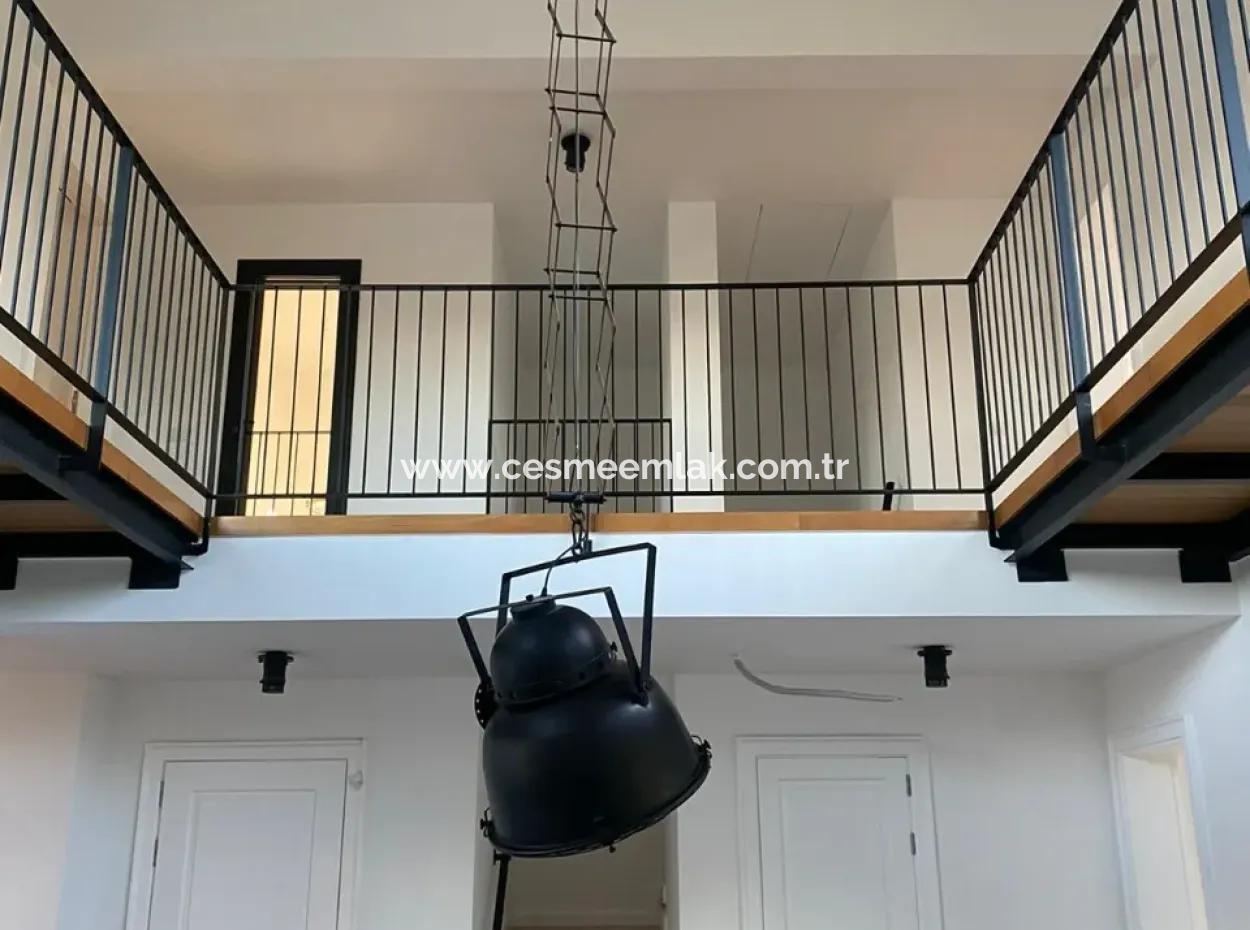 Çeşme Mamurbaba'da Aylık Kiralık Müstakil Malikane