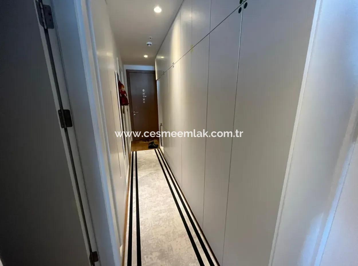 Çeşme Folkart Hill's Te Denize Sıfır 1+1 Aylık Kiralık Residence