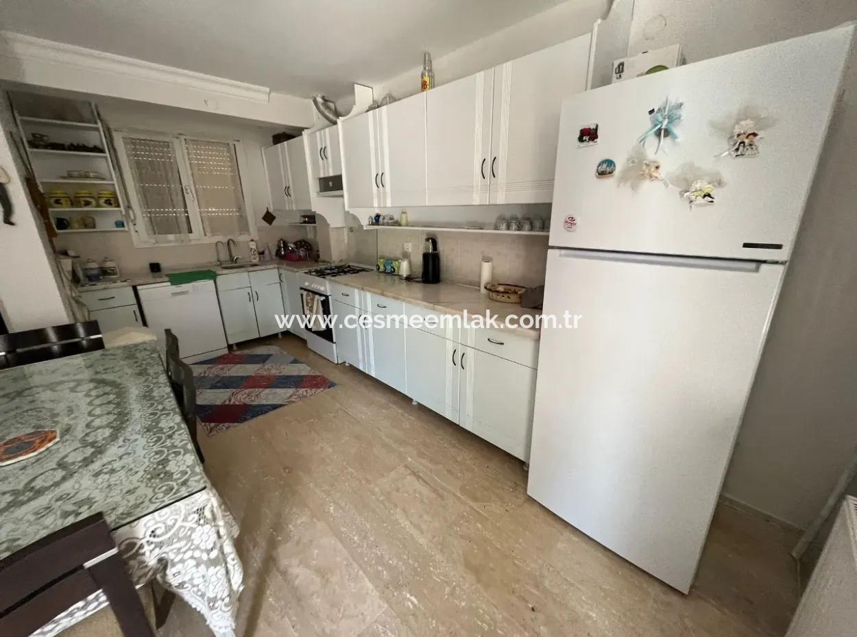 Çeşme Boyalıkta Denize Yürüme Mesafesinde Sezonluk Kiralık Villa