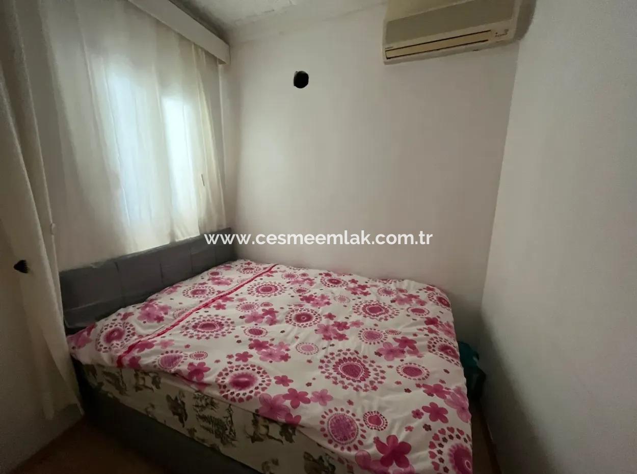 Çeşme Merkez'de Çarşıya Çok Yakın Eski Taş Ev