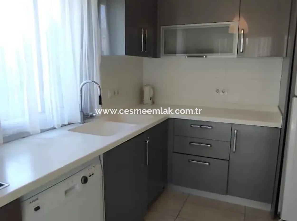 Çeşme Ilıca Oteller Bölgesinde Sezonluk Kiralık Villa