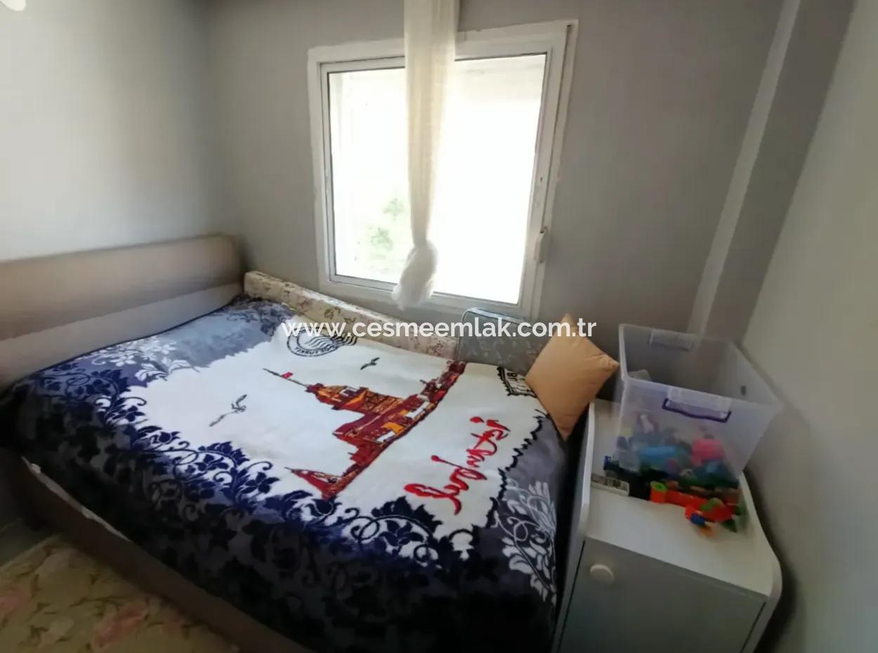 Çeşme'de Satılık 2+1 Ve Teraslı 1+1 Daire