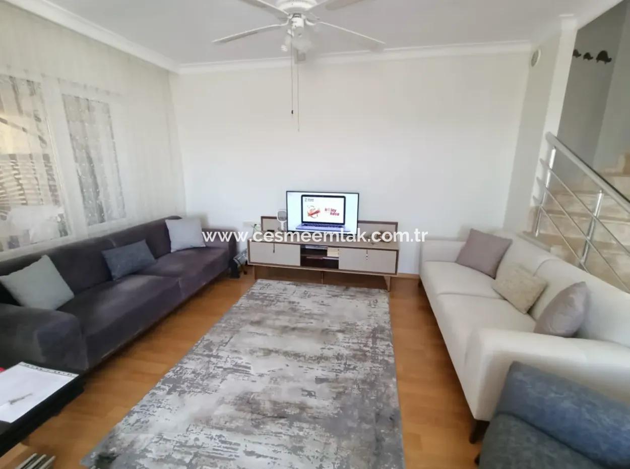 Çeşme Ilıca Şahin Tepesinde Temmuz-Ağustos Kiralık Dublex Villa