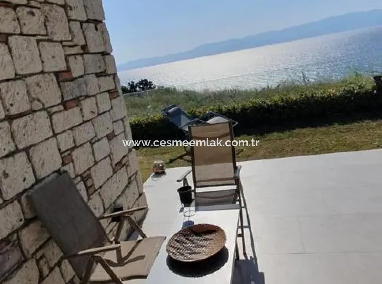 Çeşme Ayasaranda'da Full Deniz Manz. Aylık Kiralık 1+1 Residence Daire
