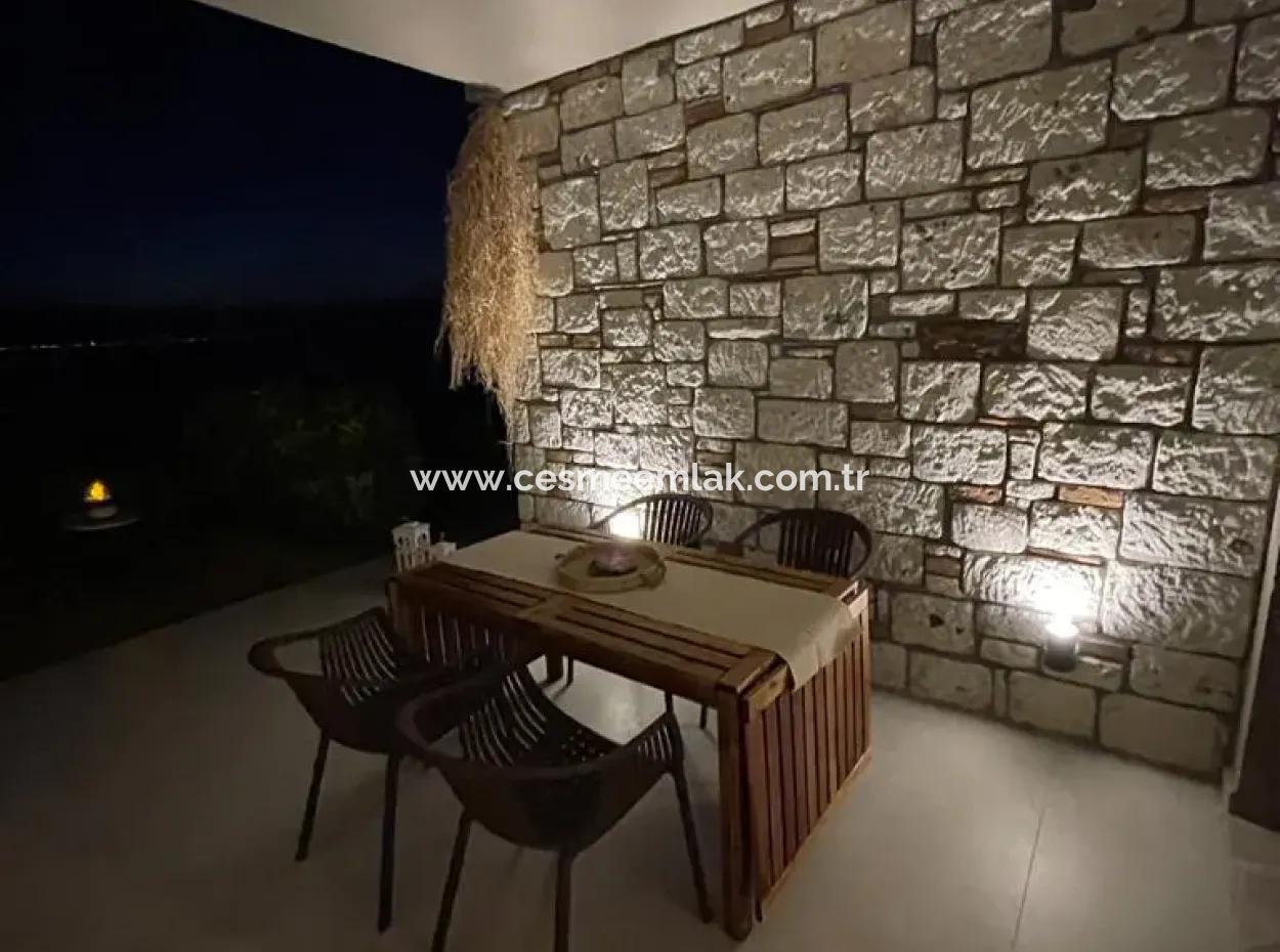 Çeşme Ayasaranda'da Full Deniz Manz. Aylık Kiralık 1+1 Residence Daire