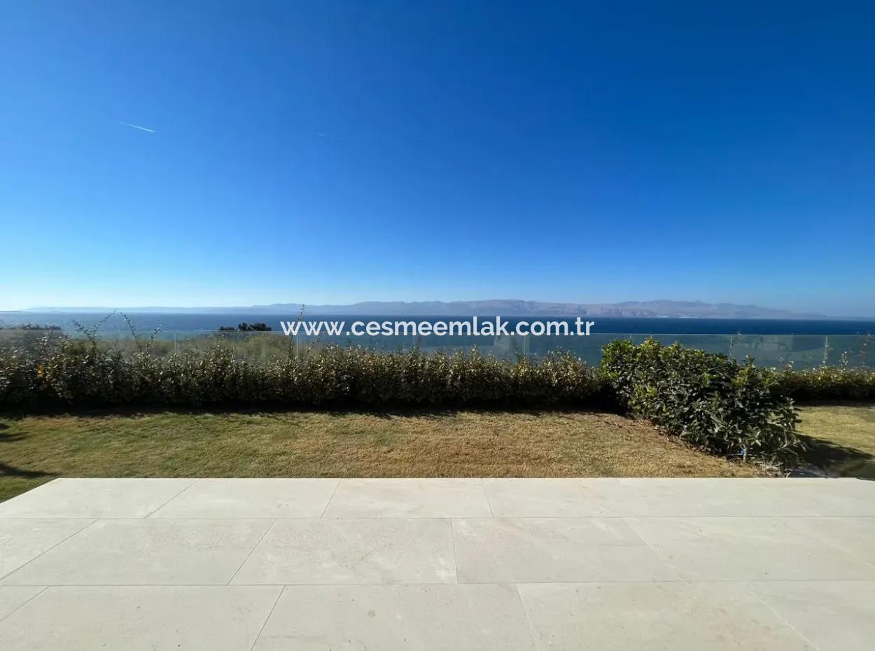 Çeşme Ayasaranda'da Full Deniz Manz. Aylık Kiralık 1+1 Residence Daire