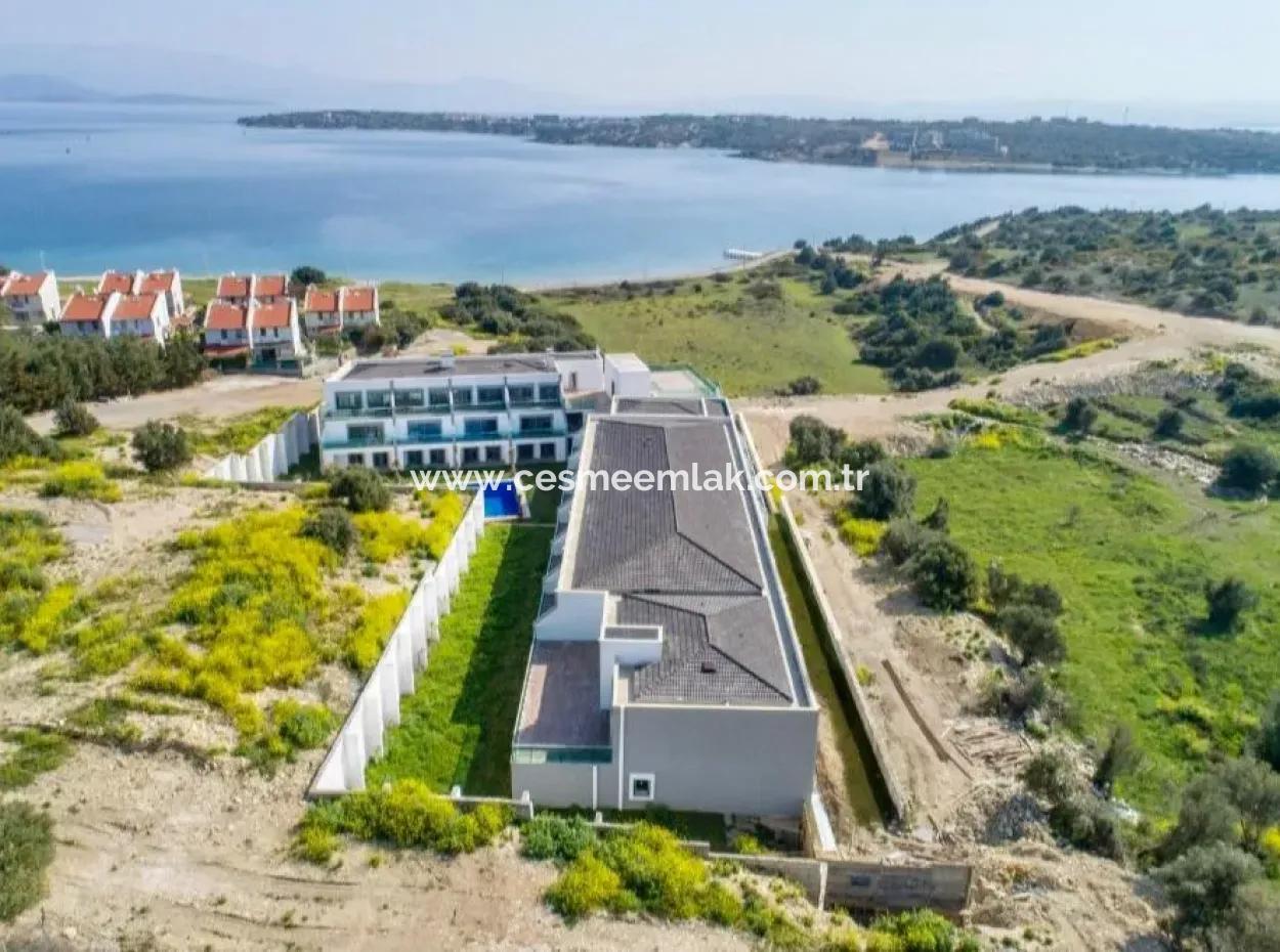 Çeşme Dalyan'da Ağustos Ayı Kiralık Havuzlu 1+1 Residence Daire
