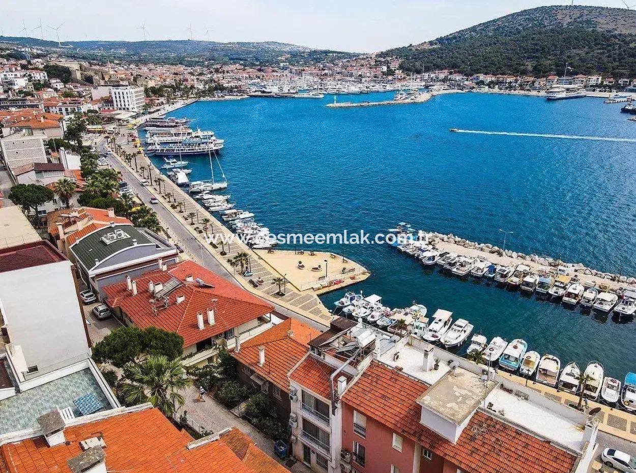 Çeşme Merkez'de Sezonluk Kiralık Denize 20M. 1+1 Daire