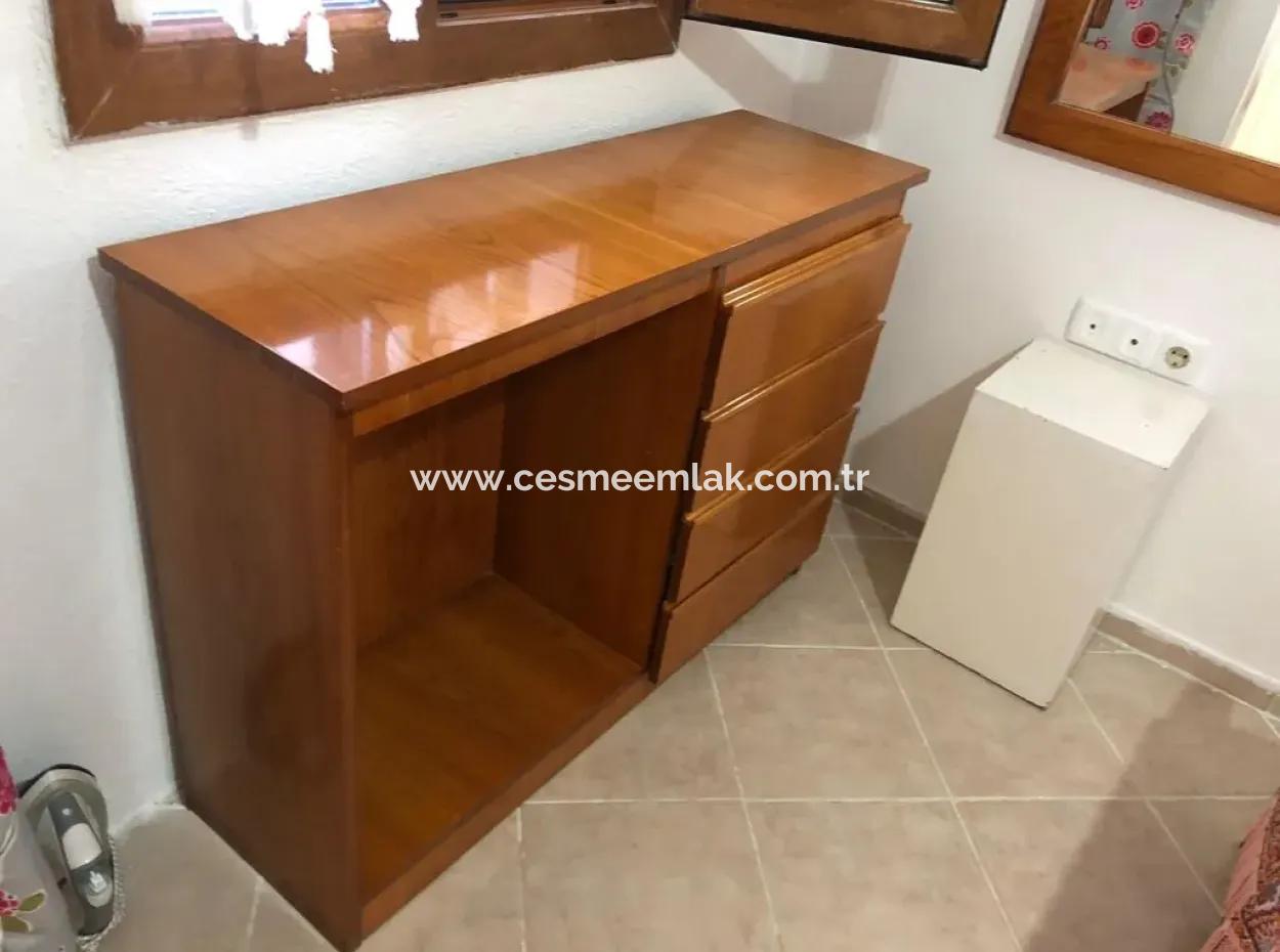 Çeşme Merkez'de Sezonluk Kiralık Geniş 2+1 Bahçe Katı Daire