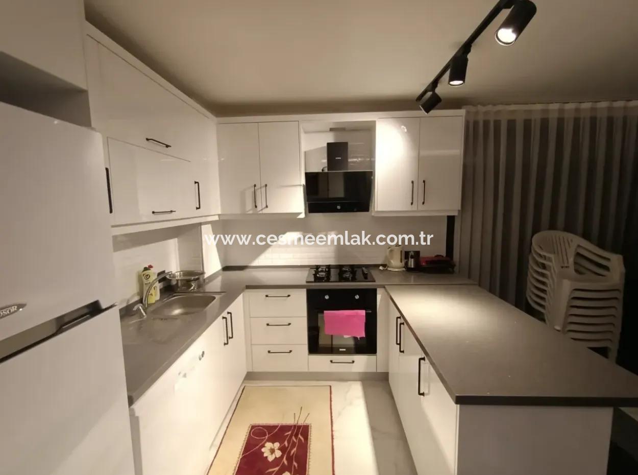 Çeşme'de Satılık Müstakil Havuzlu 6+2 2 Adet İkiz Villa