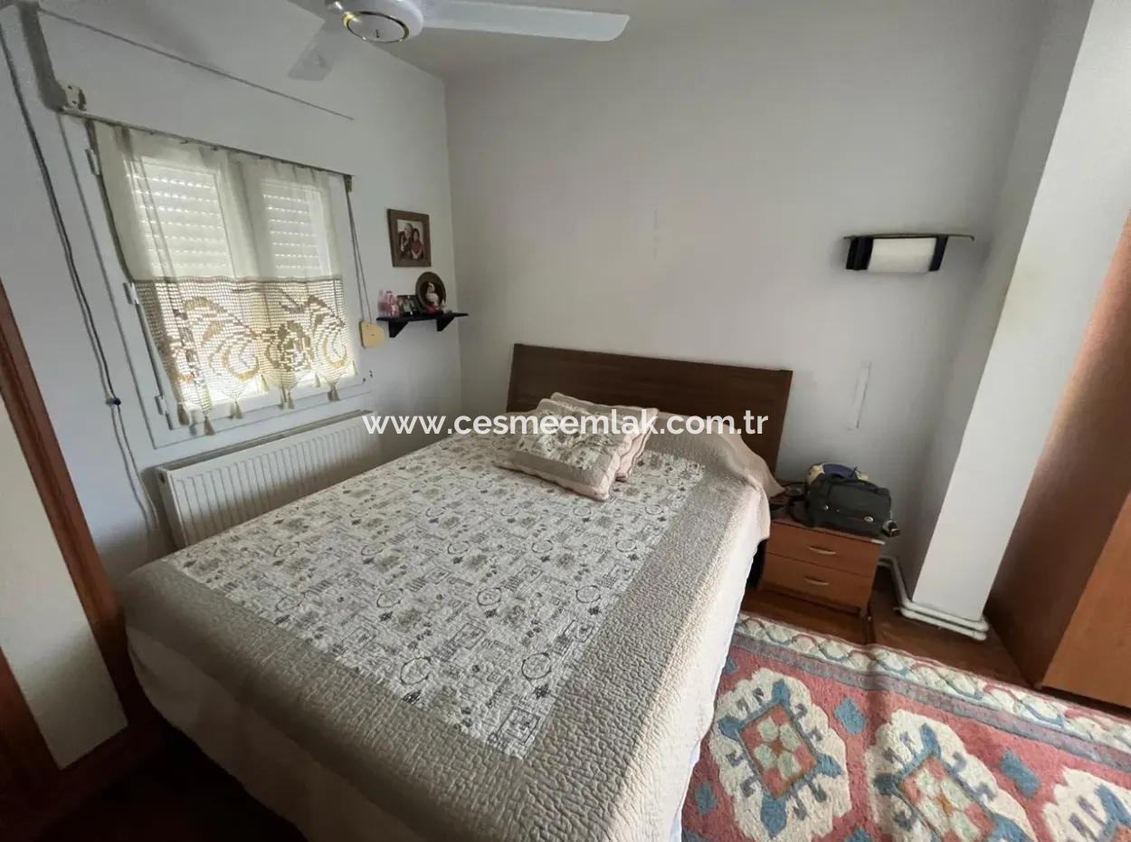 Çeşme Alaçatı Çamlık Markete Yakın 3+1 Satılık Dublex Villa