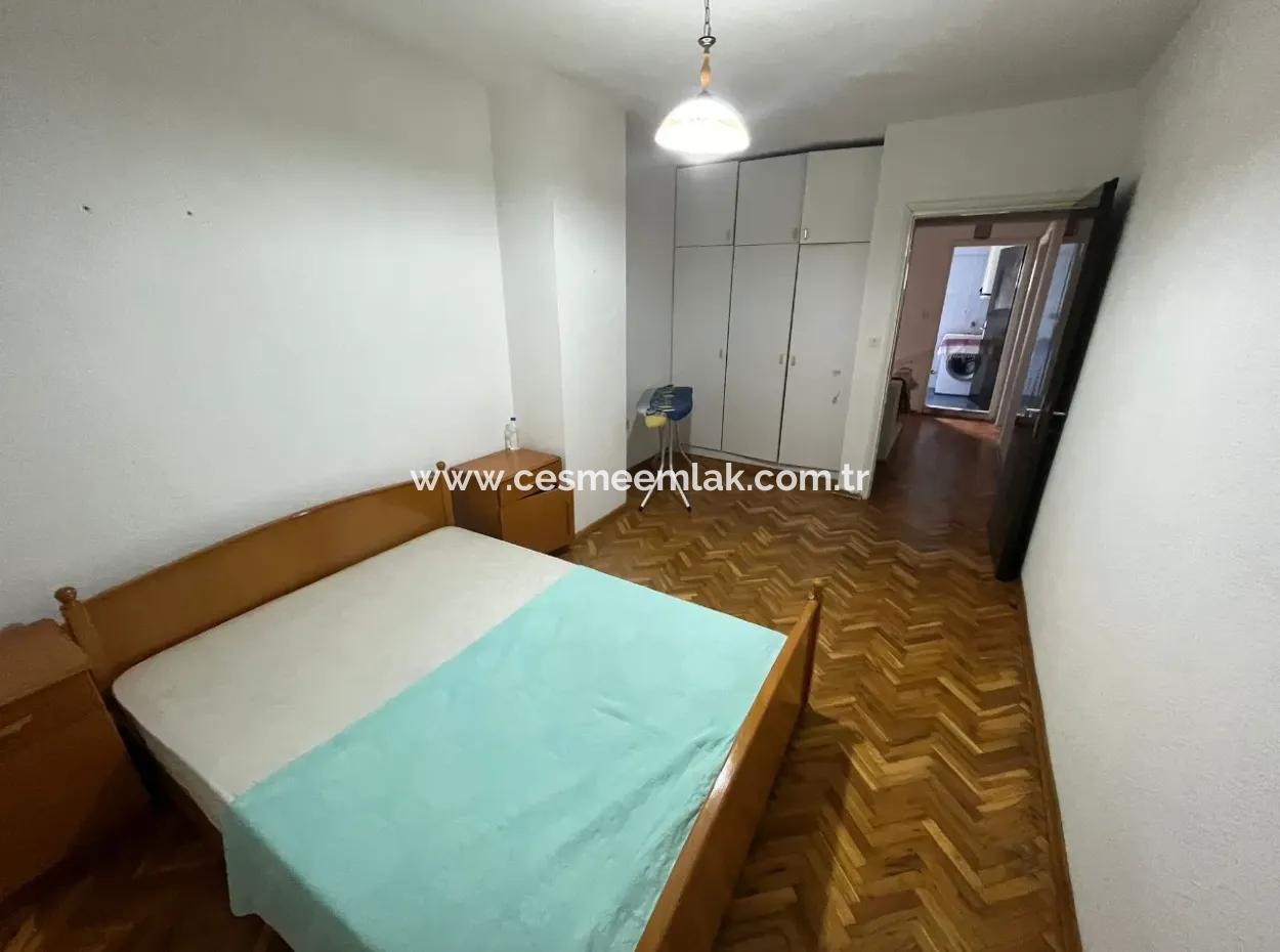 Çeşme Ilıca'da Denize 200 M. Sezonluk Kiralık 3+1 Villa