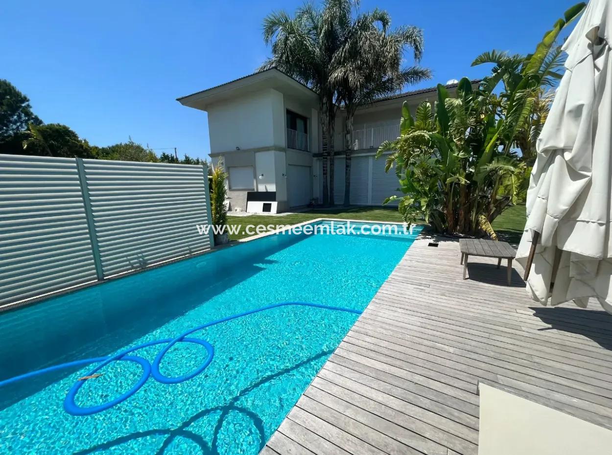 Çeşme Mamurbaba'da Aylık Kiralık Müstakil Malikane