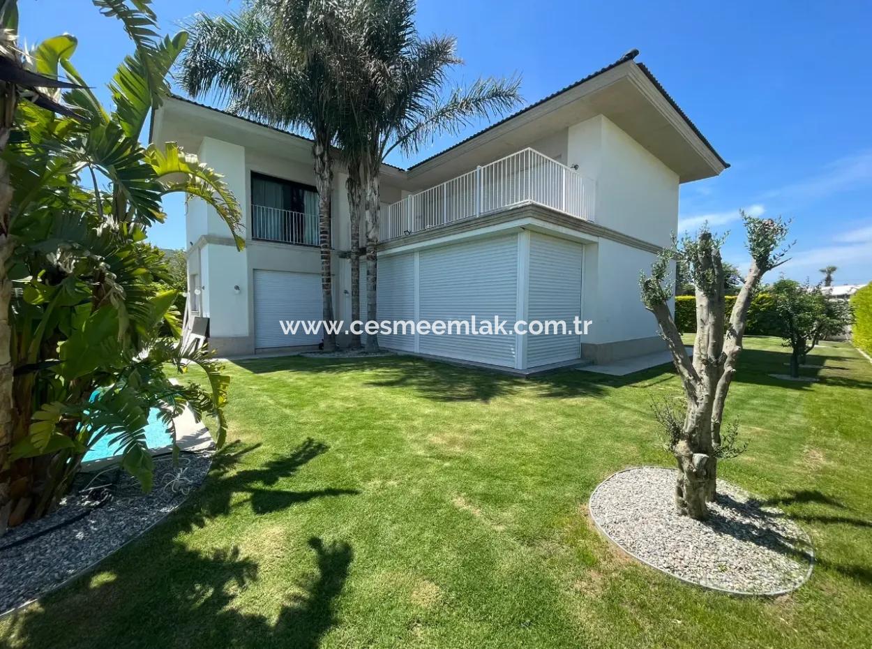 Çeşme Mamurbaba'da Aylık Kiralık Müstakil Malikane