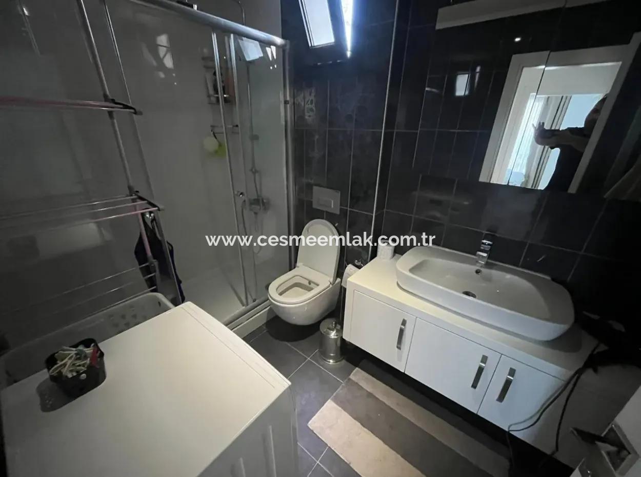 Çeşme Boyalık Sırtlarında Yıllık Kiralık 4+2 Müstakil Villa