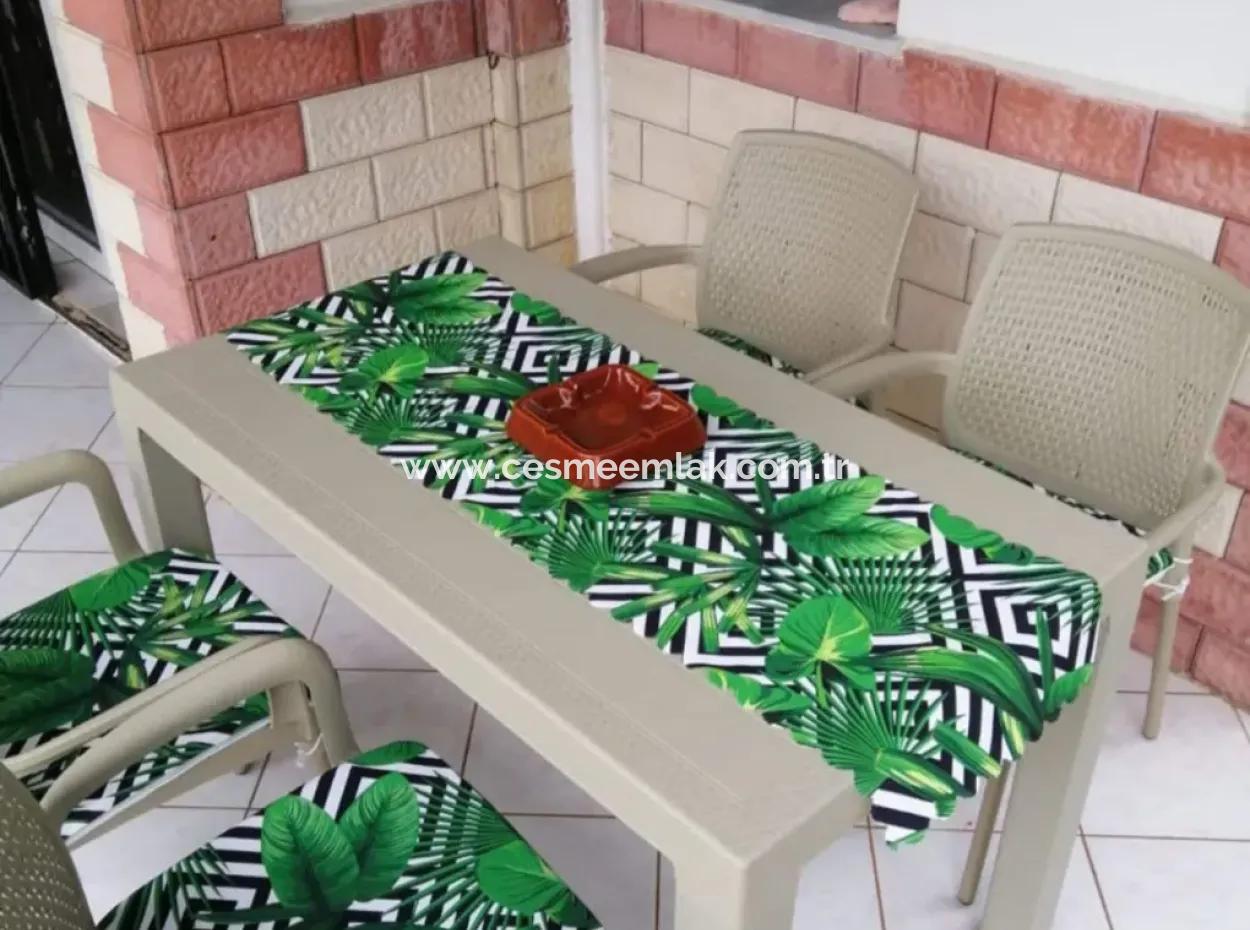 Çeşme Altınkumda Denize Sıfır Sitede Sezonluk Kiralık 4+1 Yazlık