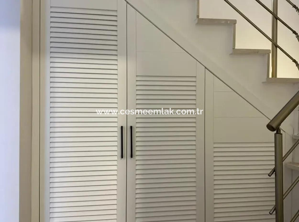 Çeşme Sakızlıkoy Da Satılık 2+1 Dublex Residence Daire