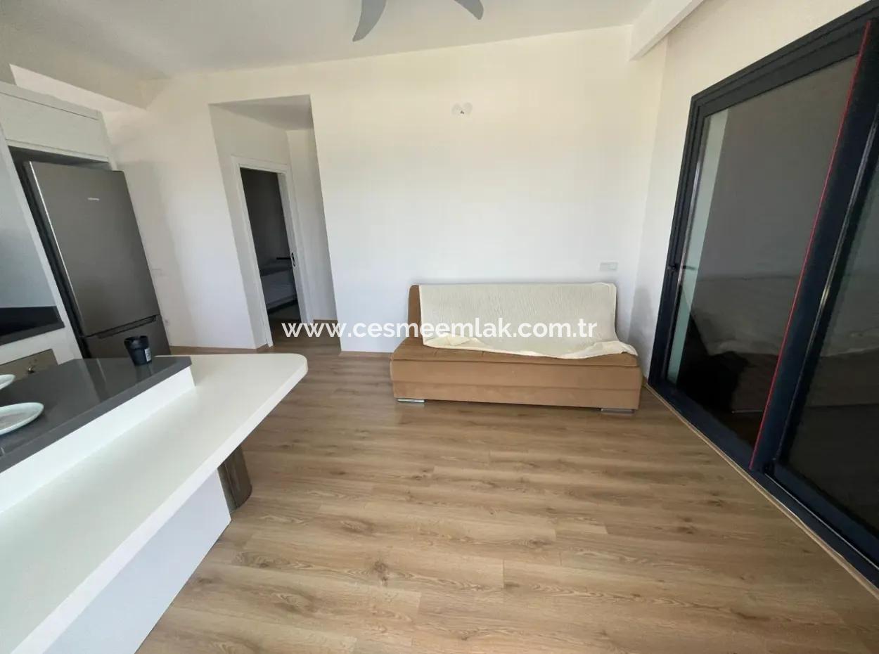 Çeşme Ayasaranda'da Full Deniz Manz. Teraslı 2+1 Residence Daire