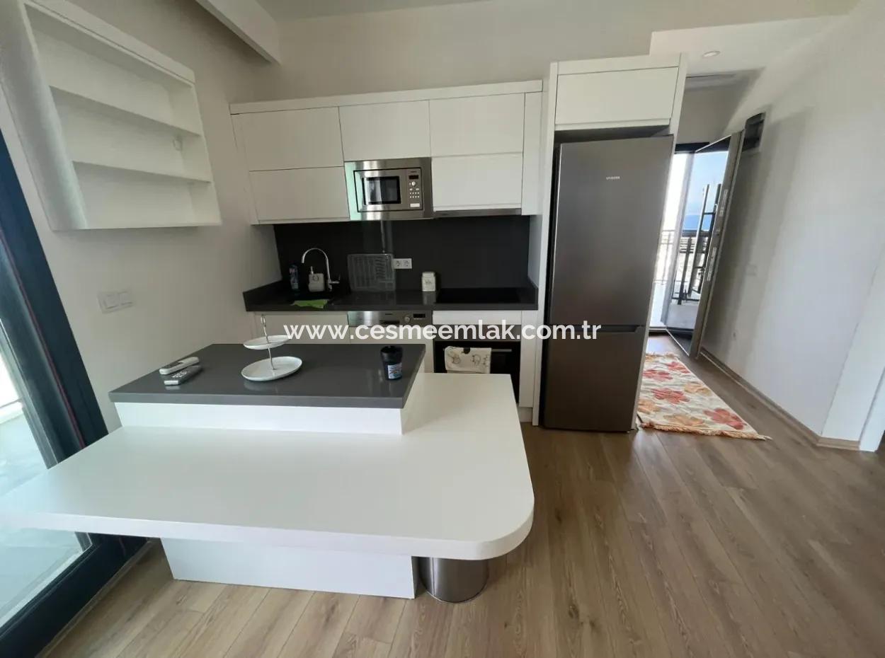 Çeşme Ayasaranda'da Full Deniz Manz. Teraslı 2+1 Residence Daire
