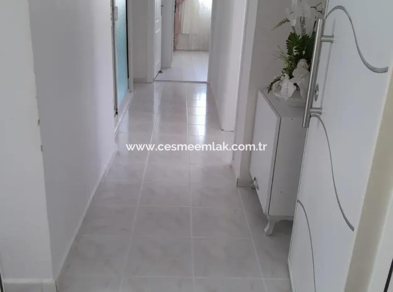Çeşme Merkezde Ağustos Ayı İçin Kiralık 2+1 Daire