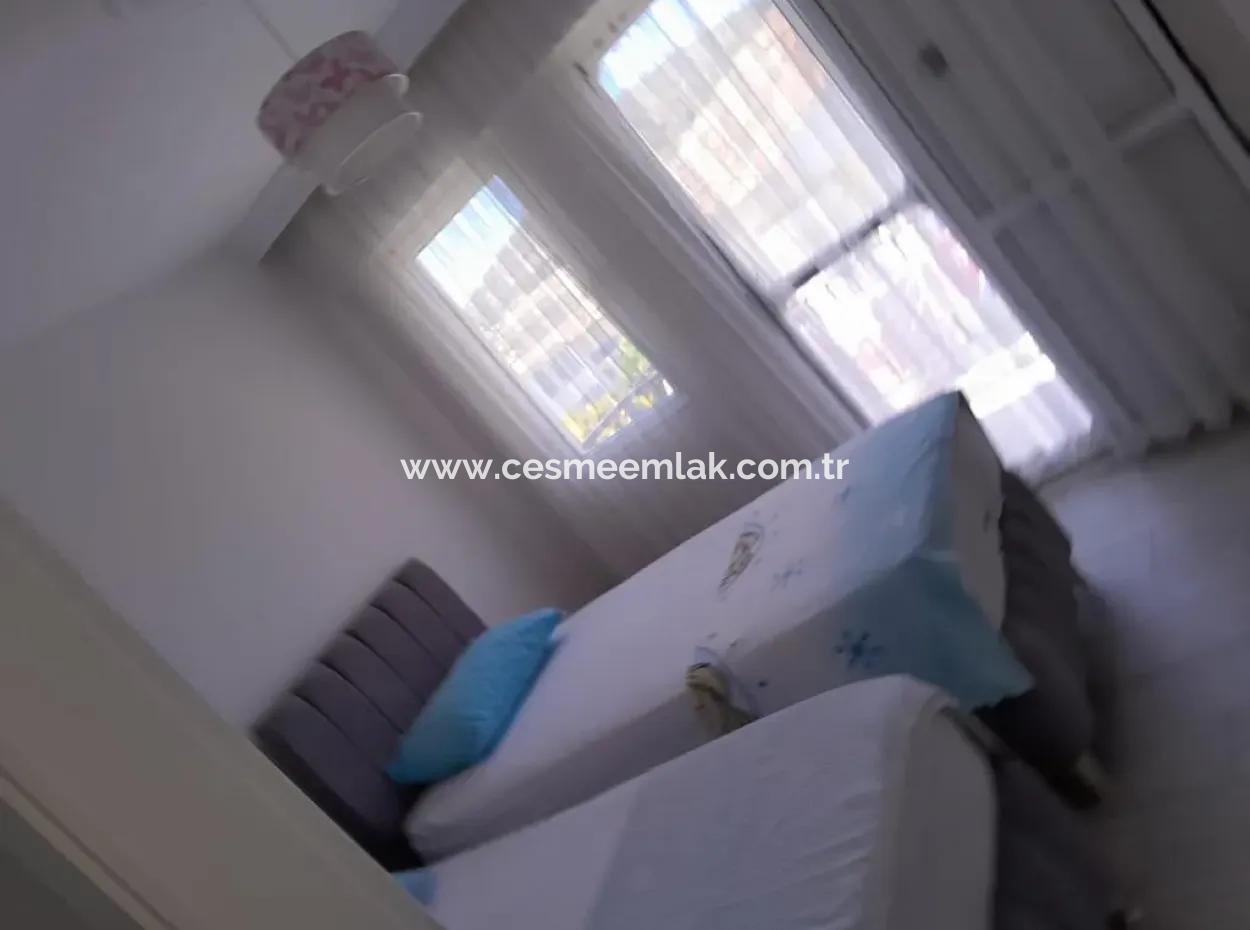 Çeşme Merkezde Ağustos Ayı İçin Kiralık 2+1 Daire