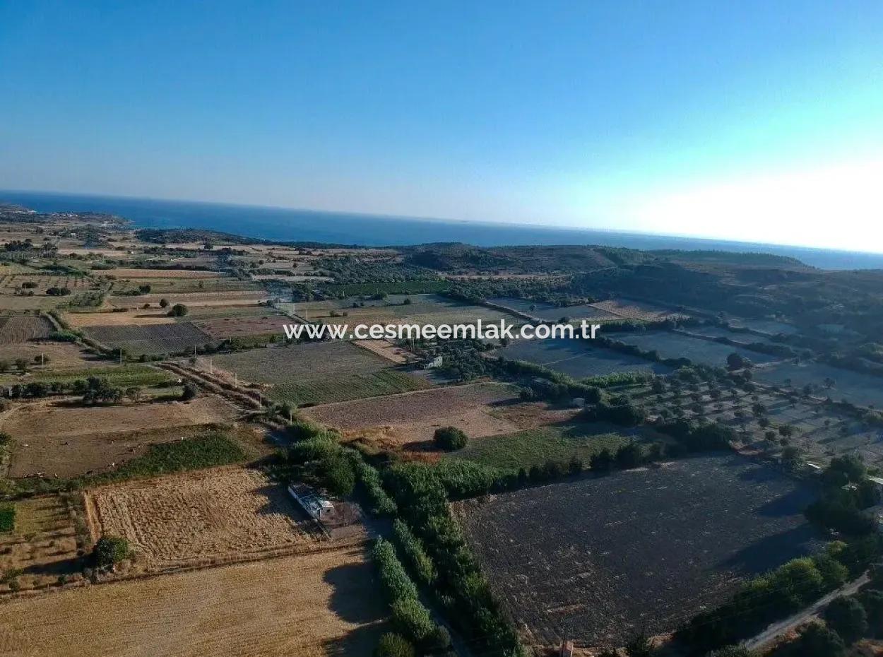 Atilla Emlaktan Çeşmede Satılık Müstakil Taş Ev