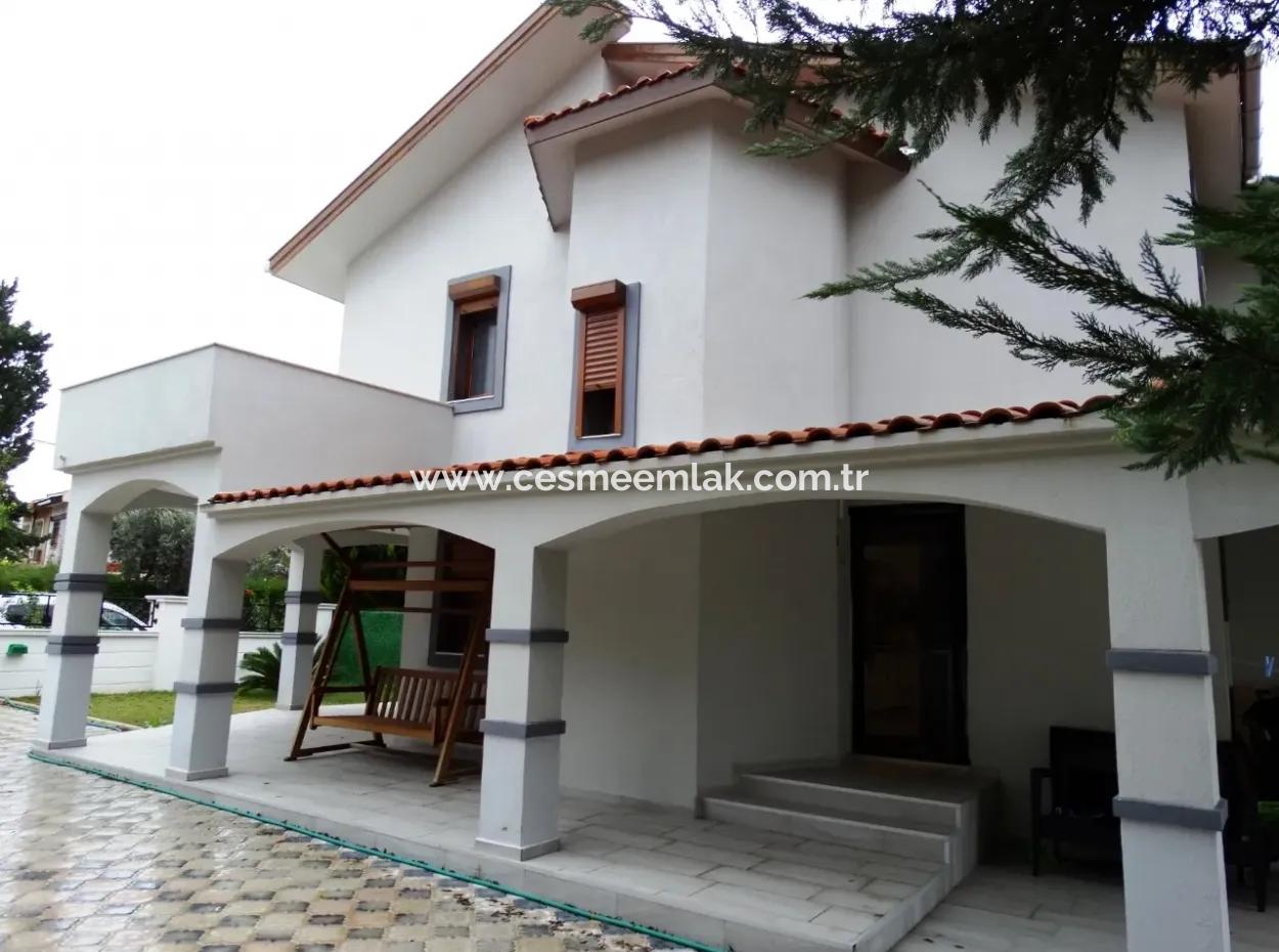 Cesme Ilica Da Denize Yakin Cok Bakimli Dublex Villa