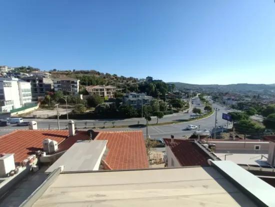 Çeşme Merkezde Sezonluk Kiralık Full Eşyalı Ferah 2+1 Daire