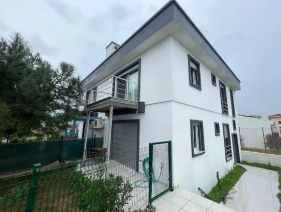 Çeşme Dalyan'da 1+1 Eşyalı Sezonluk Kiralık Daire