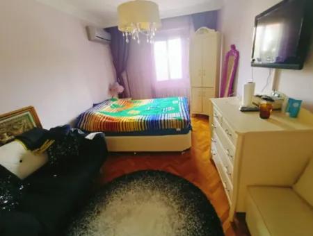 Çeşme Ilıca'da Oteller Bölgesinde Sezonluk Eşyalı Kiralık Villa