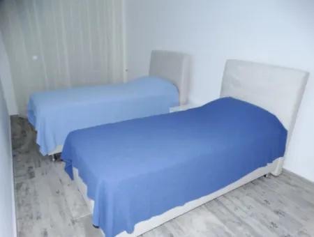 Alaçatı Köy İçinde Sezonluk Kiralık Full Eşyalı Villa