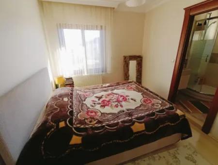 Alaçatı'da Sezonluk Kiralık 4+1 Müstakil Havuzlu Villa