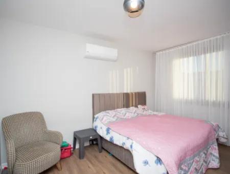 Çeşme Ayayorgi'ye Ağusts Ayı  Kiralık Havuzlu Villa