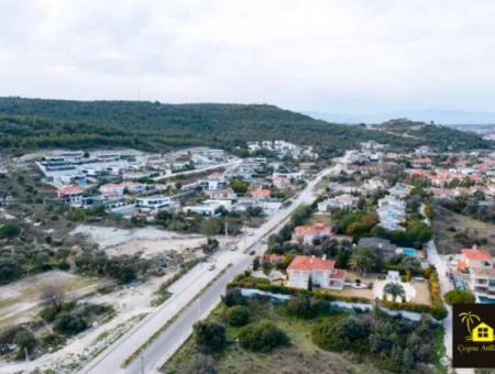 Çeşme Mamurbaba'da 1040 M2 Satılık İmarlı Parsel