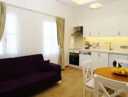 Çeşme Merkezde Günlük Kiralık 1+1 Lux Daire