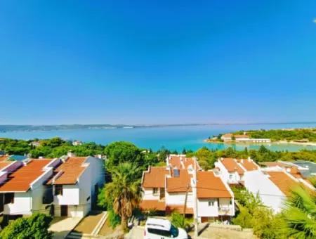 Çeşme Paşalimanı'nda Önü Kapanmaz Full Deniz Manzaralı Daire