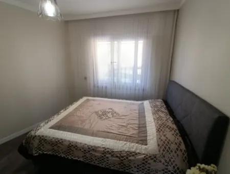 Çeşme Merkezde Sezonluk Kiralık Full Eşyalı Ferah 2+1 Daire