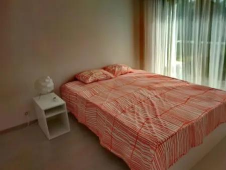 Çeşme Ilıca Oteller Bölgesinde Sezonluk Kiralık Villa