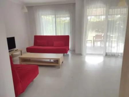 Çeşme Ilıca Oteller Bölgesinde Sezonluk Kiralık Villa