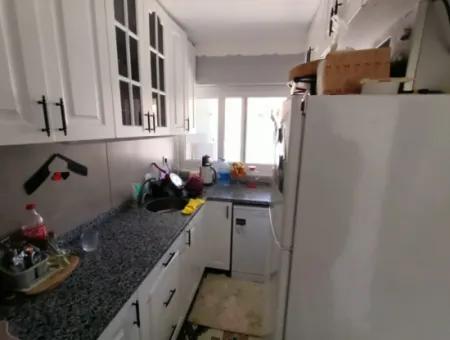 Çeşme'de Satılık 2+1 Ve Teraslı 1+1 Daire