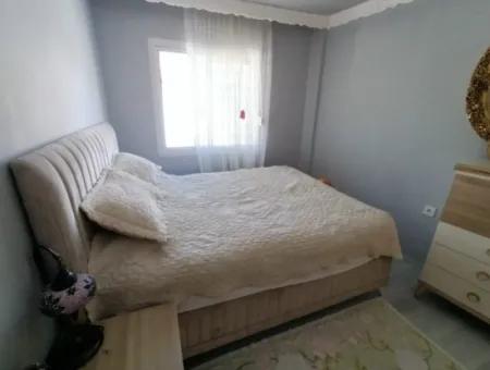 Çeşme'de Satılık 2+1 Ve Teraslı 1+1 Daire