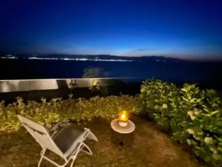 Çeşme Ayasaranda'da Full Deniz Manz. Aylık Kiralık 1+1 Residence Daire