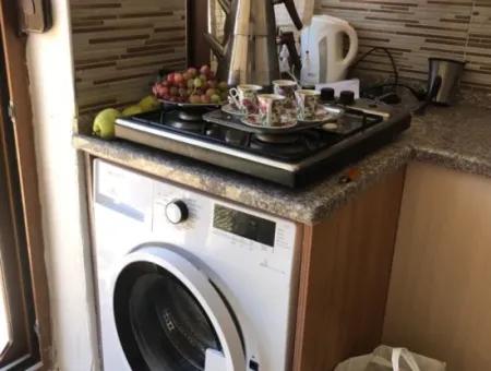 Çeşme Merkez'de Sezonluk Kiralık Geniş 2+1 Bahçe Katı Daire