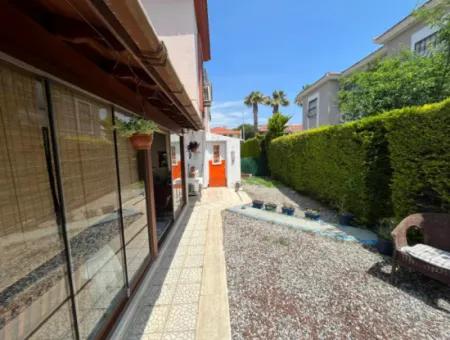 Çeşme Alaçatı Çamlık Markete Yakın 3+1 Satılık Dublex Villa