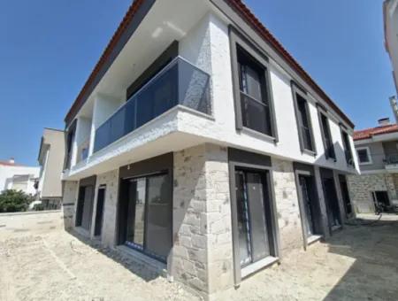 Çeşme Reisdere'de Satılık Sıfır 2+1 Daireler