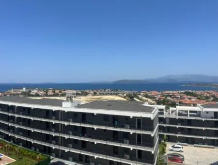 Çeşme Ayasaranda'da Full Deniz Manz. Teraslı 2+1 Residence Daire