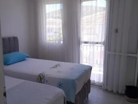 Çeşme Merkezde Ağustos Ayı İçin Kiralık 2+1 Daire